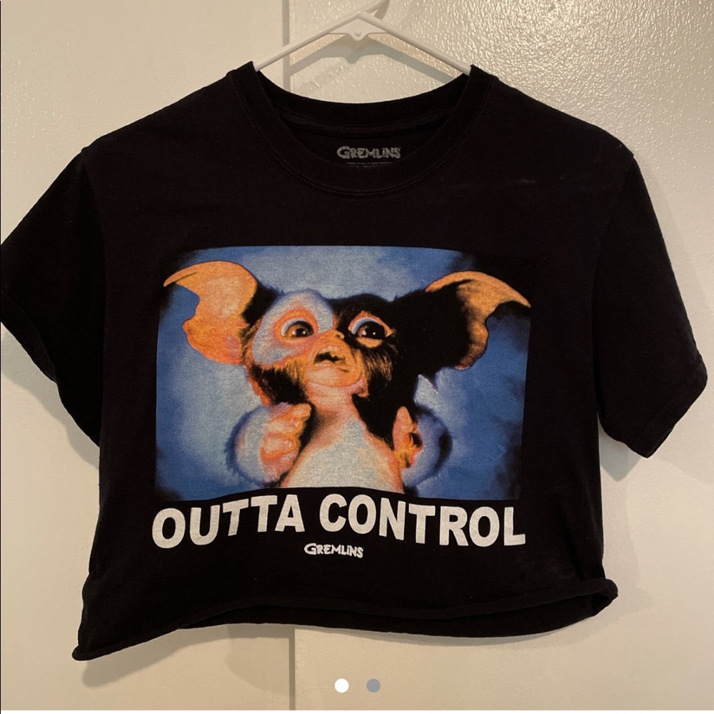 gremlins cropped tee. size small